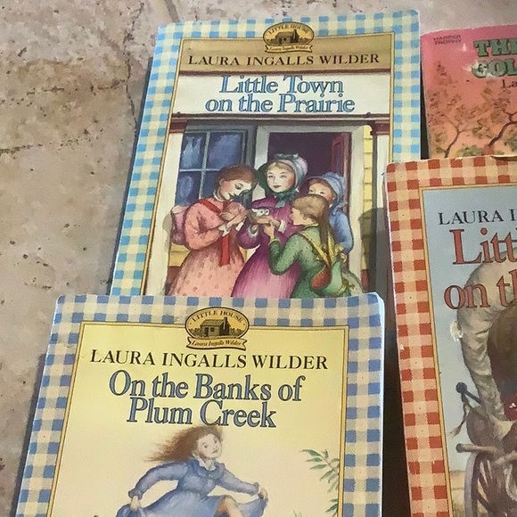 Book series - Picture 1 of 3